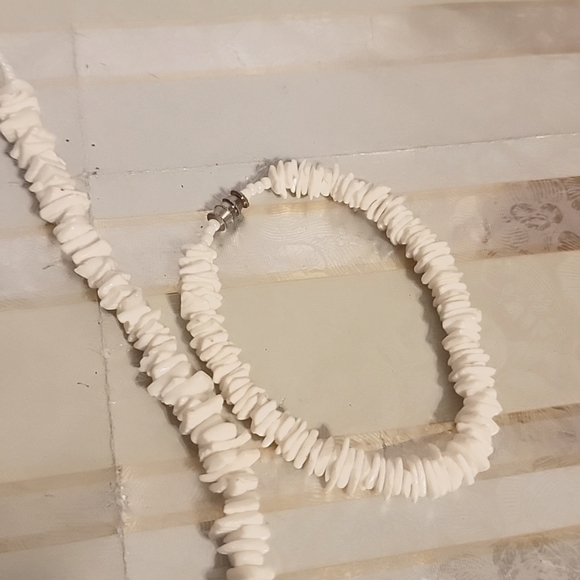 Jewelry | Puka Shell - Picture 3 of 3